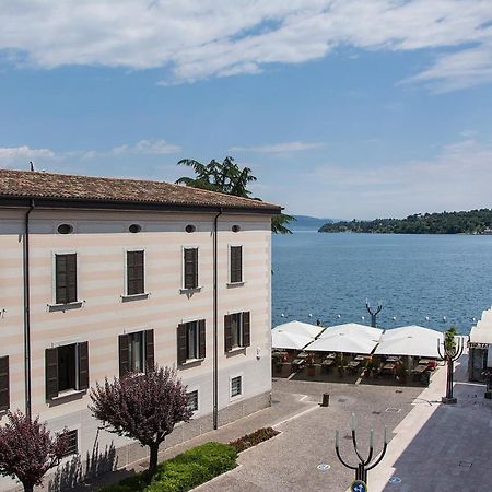 Casa Regina Apartment Salo Bagian luar foto
