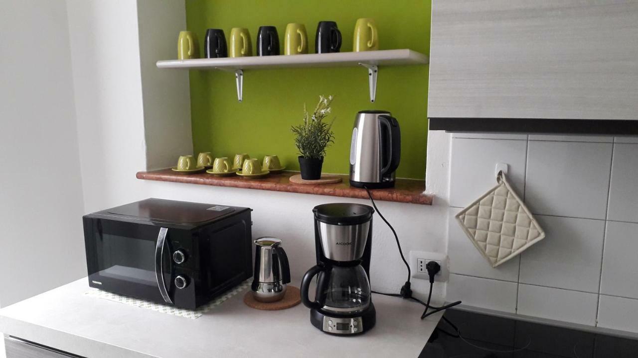 Casa Regina Apartment Salo Bagian luar foto