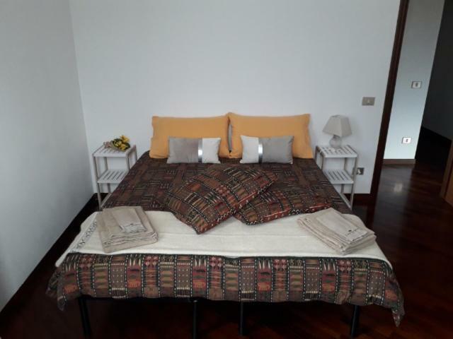 Casa Regina Apartment Salo Bagian luar foto